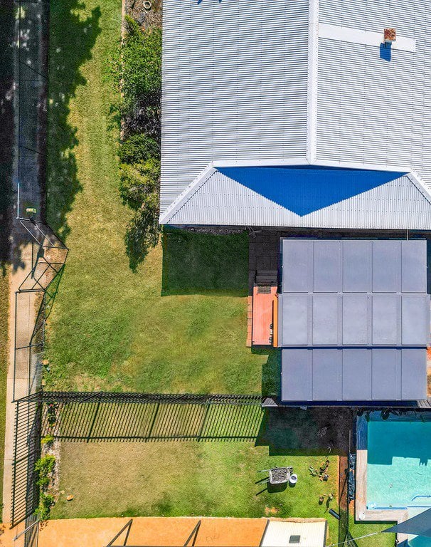 20ft Fold-Out Open-Plan Home