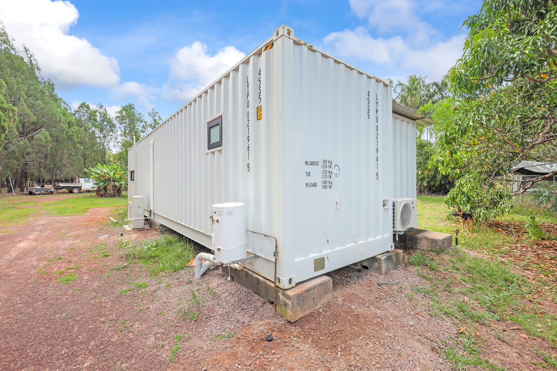 40ft Containerised Slide Out Home - With Infinity Glass Frontage