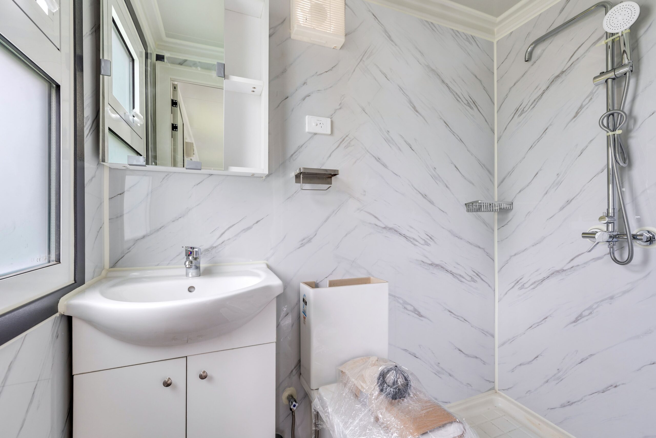 One Bedroom 20ft Building