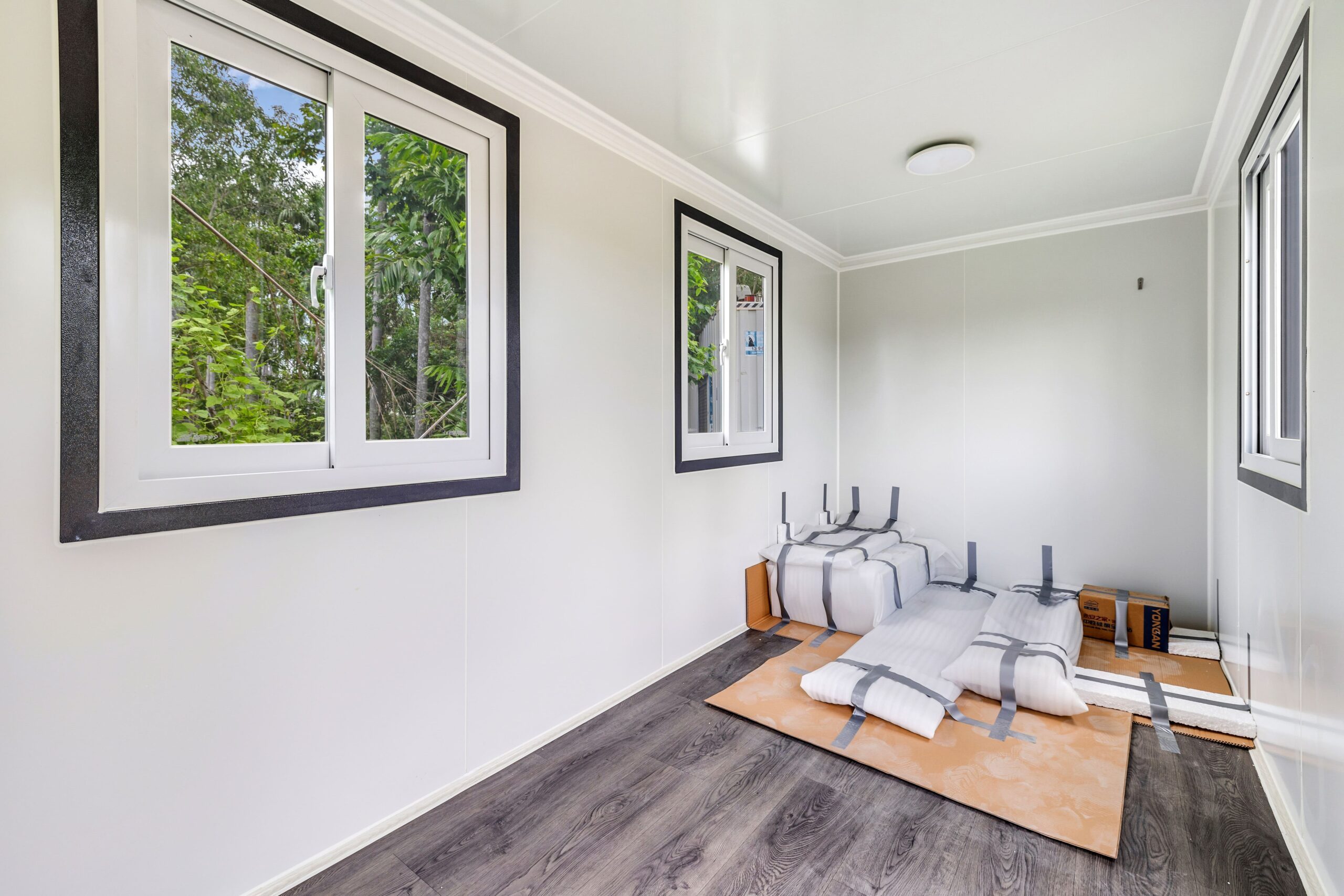 One Bedroom 20ft Building